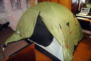 Палатка двухслойная с тамбуром